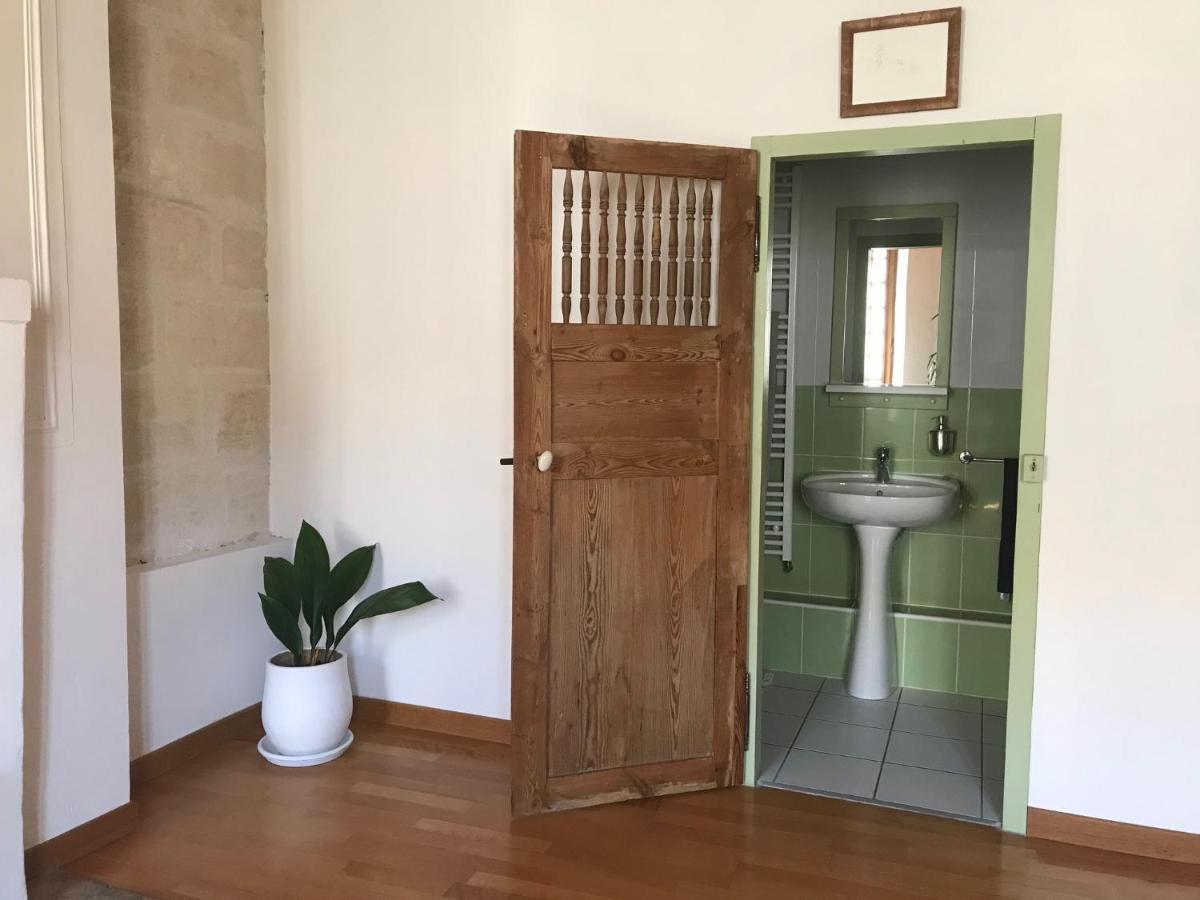 Le Patio D'Arles Bed & Breakfast Exterior photo
